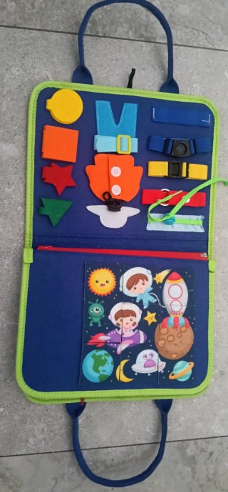 Libro sensorial fieltro Montessori