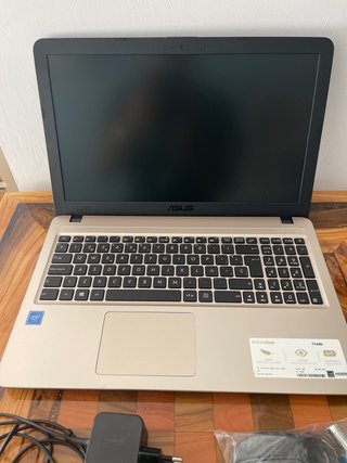 Portátil Asus VivoBook F540N