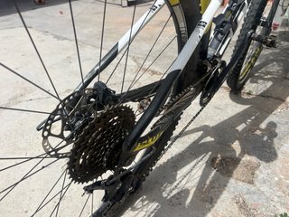 Scott Scale 720 Carbono 27.5