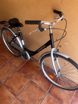 BICICLETA DE PASEO O CIUDAD