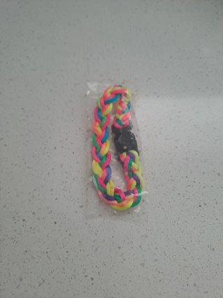 Pulsera trenzada multicolor