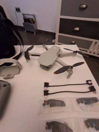 Dron DJI Mini SE casi nuevo