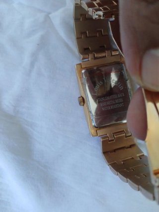 Reloj Louis Valentin Dorado