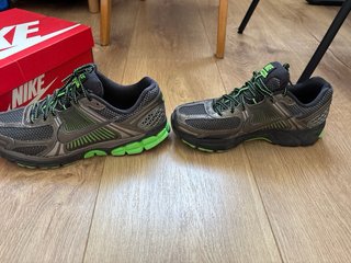 Nike Zoom Vomero 5 Talla 42.5