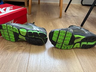 Nike Zoom Vomero 5 Talla 42.5