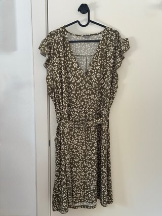 Vestido verde estampado floral beige