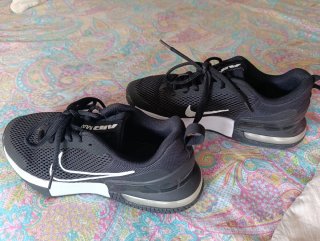 Zapatillas Nike Air Max Negras y Blancas