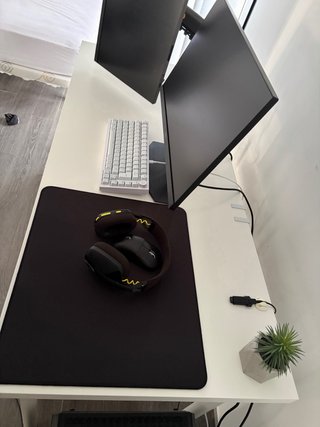 Scrivania Bianca Ikea con Cassettiera