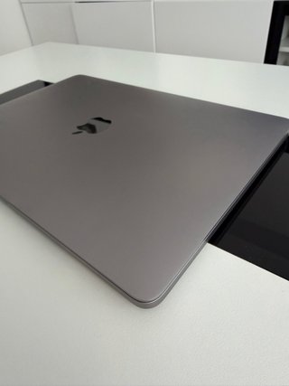 MacBook Pro 13 2019 - TouchBar