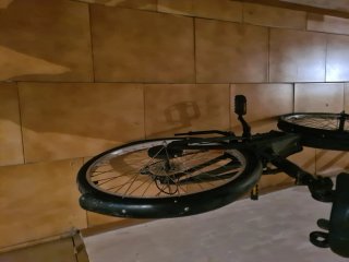 Bicicleta de paseo negra