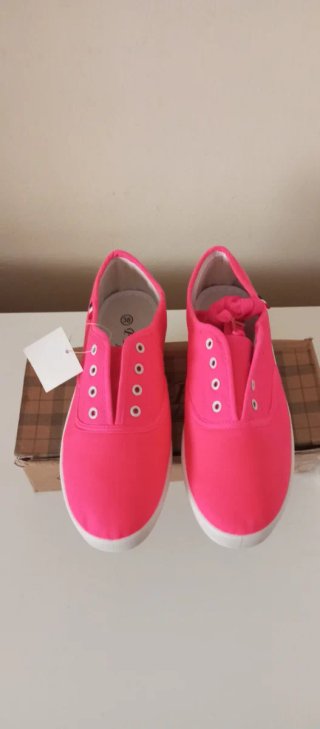 Zapatillas rosas  con cordones talla 38
