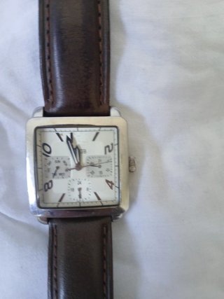 Reloj Lotus Cuadrado Marrón y Plateado