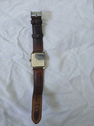 Reloj Lotus Cuadrado Marrón y Plateado