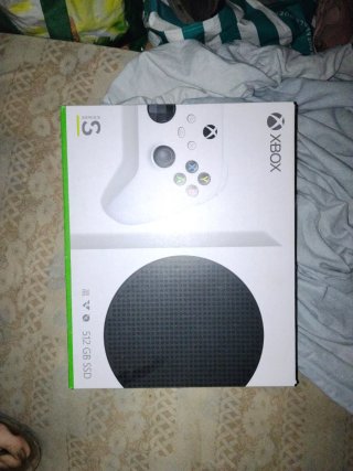 Xbox Series S 512GB + Mando + 29 Juegos