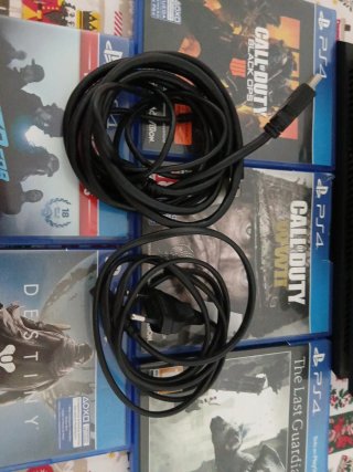PS4 (PlayStation 4) Negra con Mando Personalizado