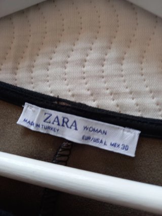 Blusa Zara lunares negra y beige
