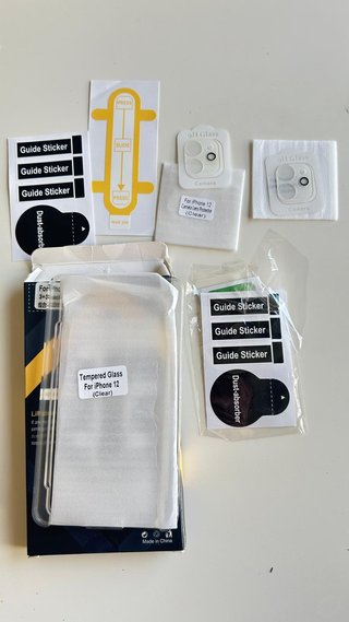 Vetri temperati e accessori per iPhone 12
