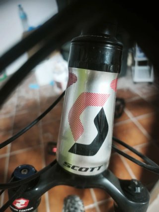 Bicicleta Scott de Carbono