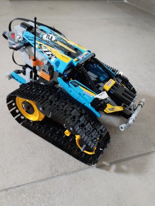 LEGO Technic 42095 Stunt Racer RC