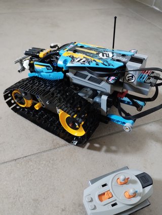 LEGO Technic 42095 Stunt Racer RC