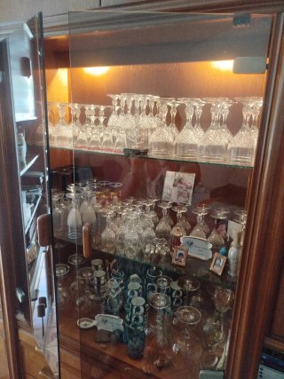Urge vender:Mueble Comedor Madera Antigua