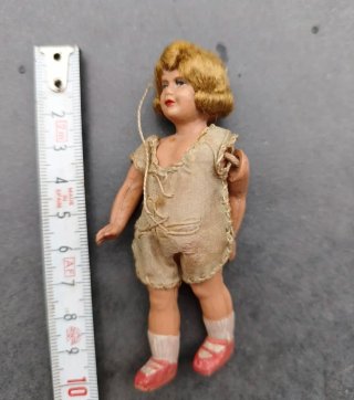 Muñeca de celuloide antigua