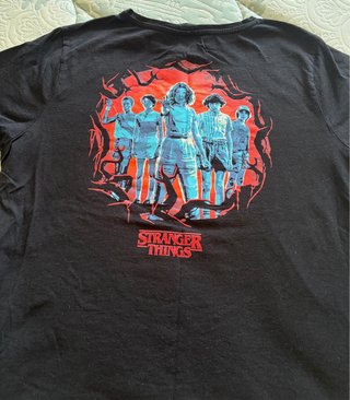 Camiseta Stranger Things Negra