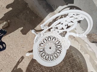 Tavolo in ferro e quattro sedie