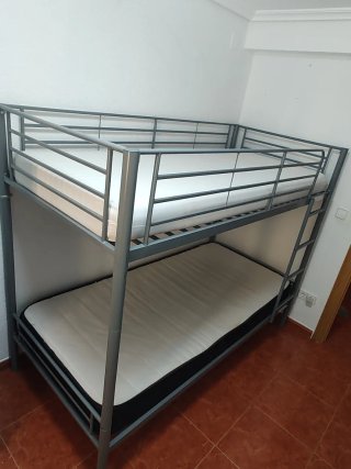 Litera de aluminio gris.    Regalo colchones