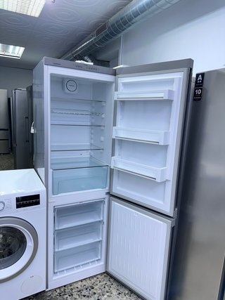 Lavadora Bosch + Nevera Liebherr
