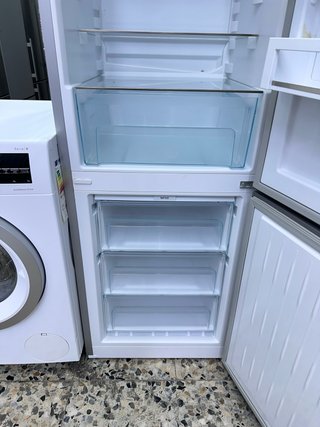 Lavadora Bosch + Nevera Liebherr