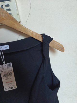 Top Mango Riga. Negro