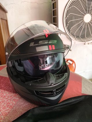 2 Cascos Modulares LS2 HELMETS