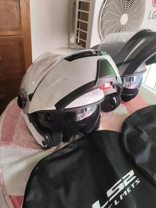 2 Cascos Modulares LS2 HELMETS