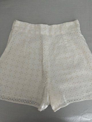 Bermuda Zara crudo bordada