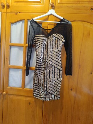 Vestido fiesta lentejuelas negro y dorado