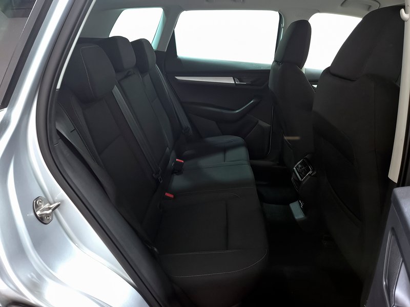 Škoda Karoq AMBITION 2.0 TDI Adblue 2022, foto 8