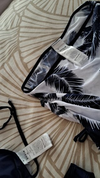 Pack Bikini y Pareo Shein 150 cm