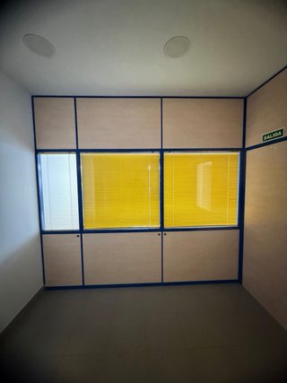 Mampara divisoria de aluminio