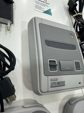Nintendo Classic Mini Super Nintendo