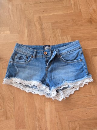Pantalones cortos vaqueros y de cuadros