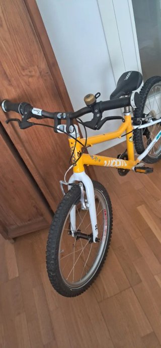 WOOM 4 Bicicleta Infantil  con neumáticos MTB