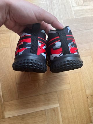 Zapatillas Reebok Camuflaje Militar Negras Rojas