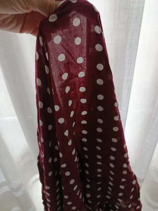 Blusa elegante lunares