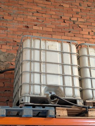 Depósito agua 1000L IBC usado