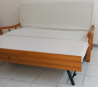 Sofá Cama Madera y Tela Beige