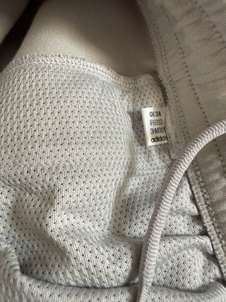 Pantalón Adidas Gris Talla S