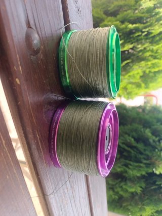 2 Bobinas de Hilo Rely 2.5
