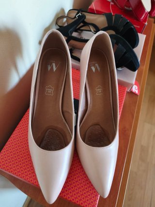 Lote 2 pares sandalias tacon sin estrenar T40 + re