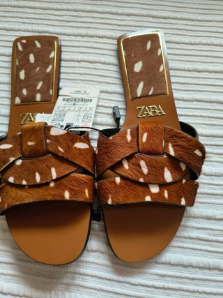 Sandalias Zara Piel Pelo Marrón